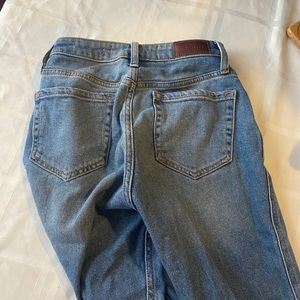 Hollister mom jean